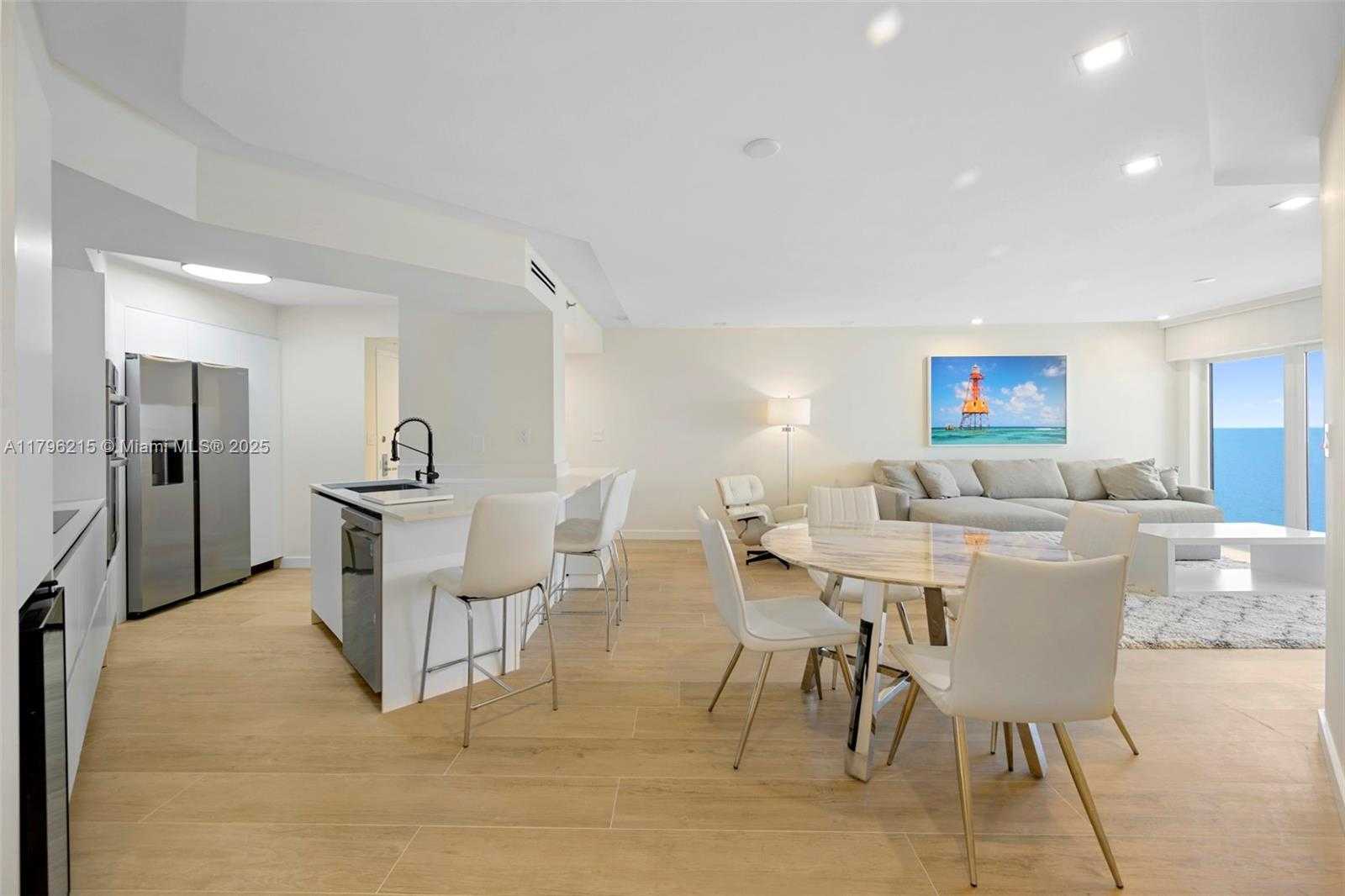 Small Image of 6767 COLLINS AVE #1710, Miami Beach Number 15