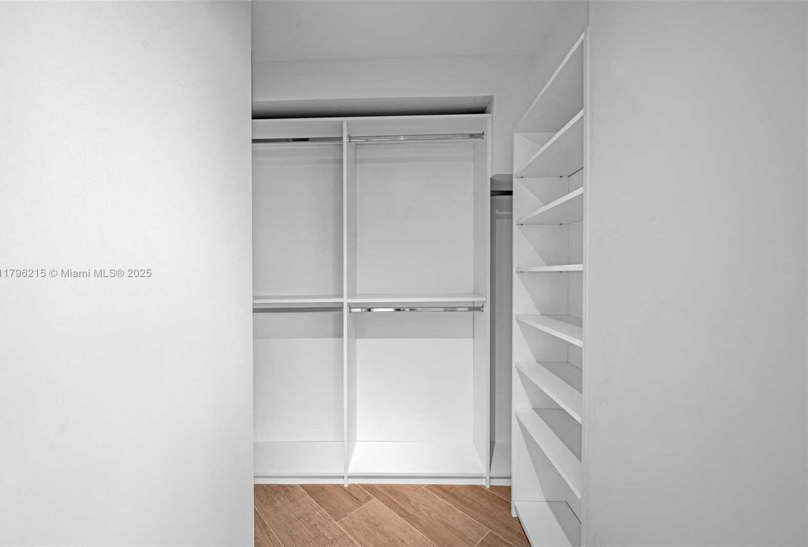 Small Image of 6767 COLLINS AVE #1710, Miami Beach Number 17