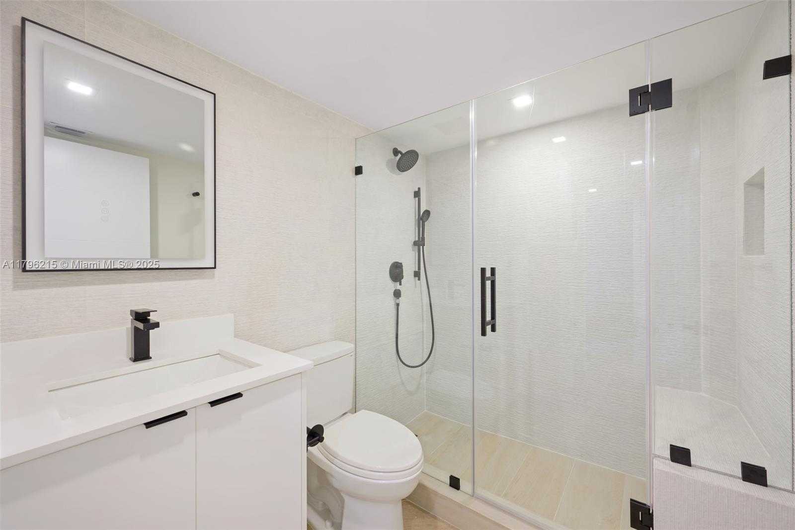 Small Image of 6767 COLLINS AVE #1710, Miami Beach Number 8