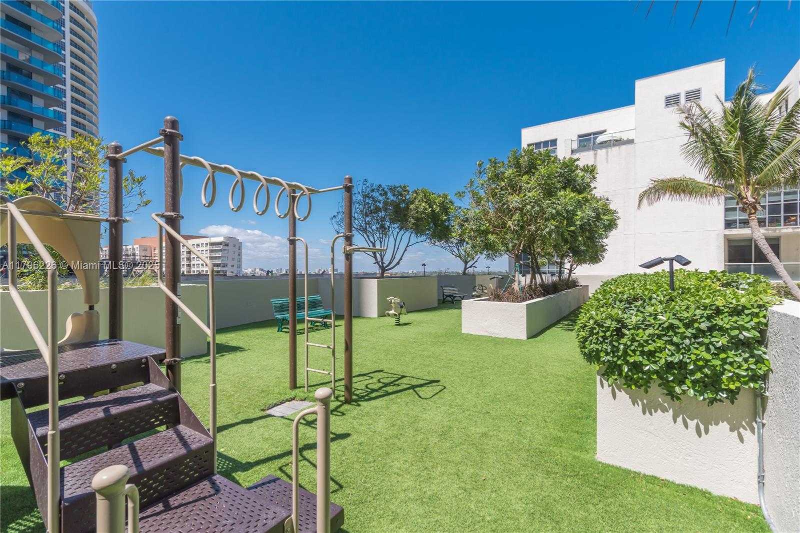 Small Image of 3470 EAST COAST AVE #H2201, Miami Number 21