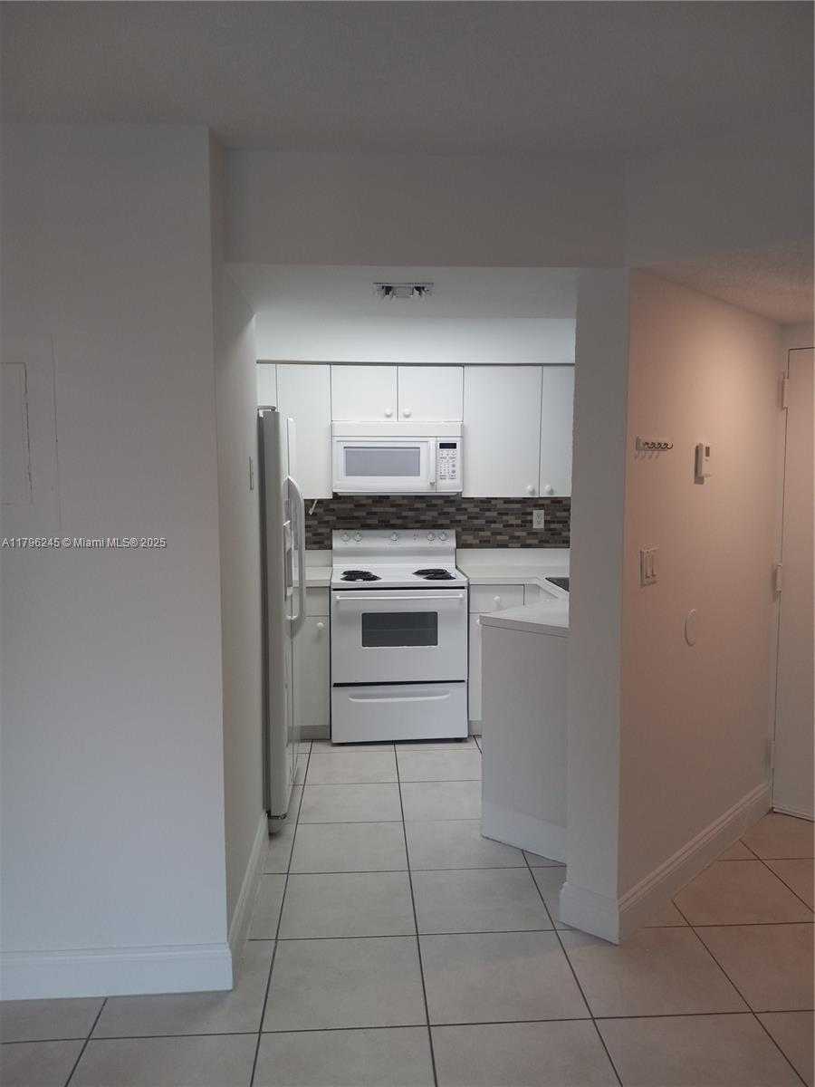 Small Image of 8275 SOUTH WEST 152ND AVE #D-205, Miami Number 17