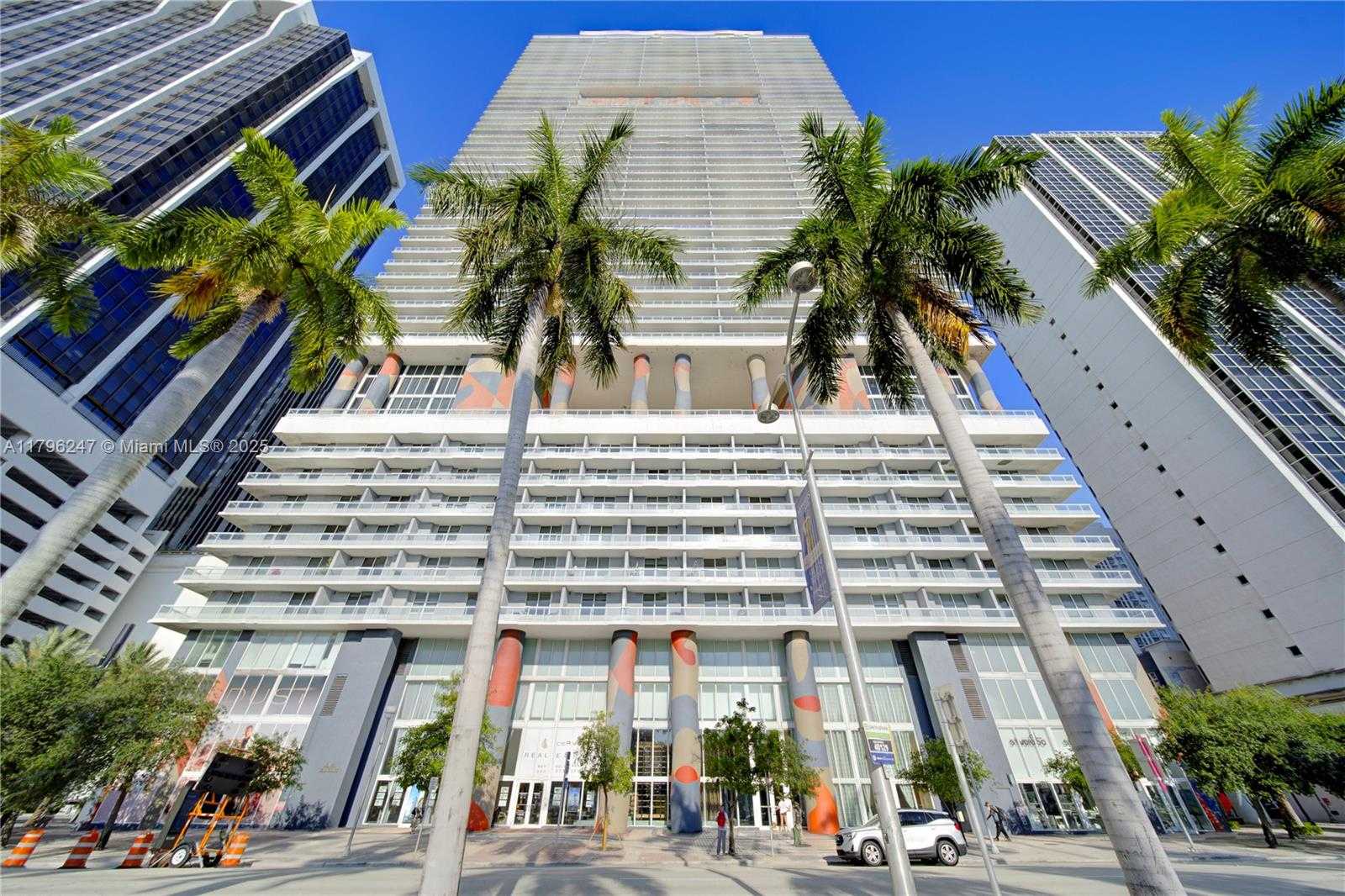 Small Image of 50 BISCAYNE BLVD #1903, Miami Number 3