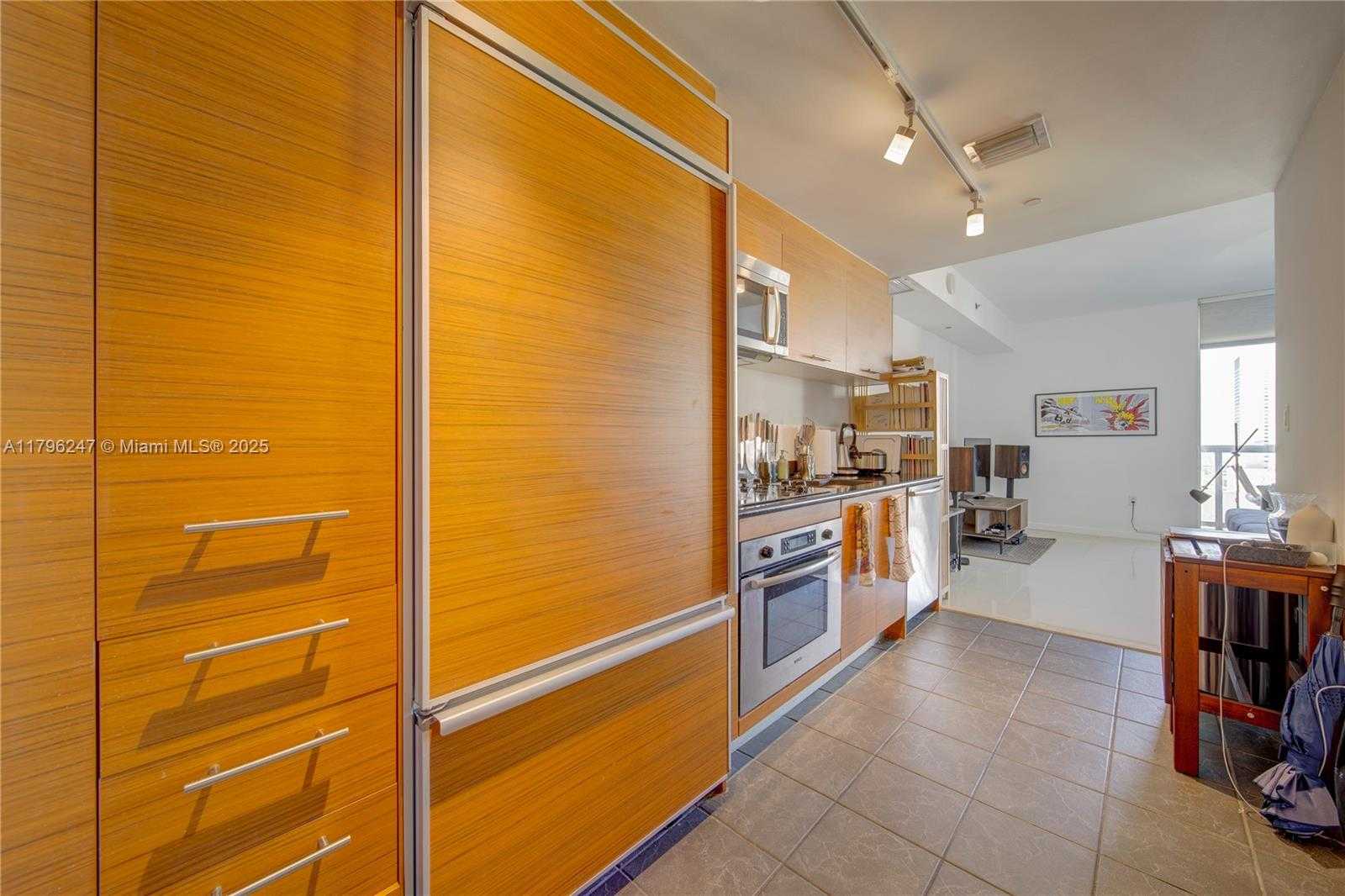 Small Image of 50 BISCAYNE BLVD #1903, Miami Number 4