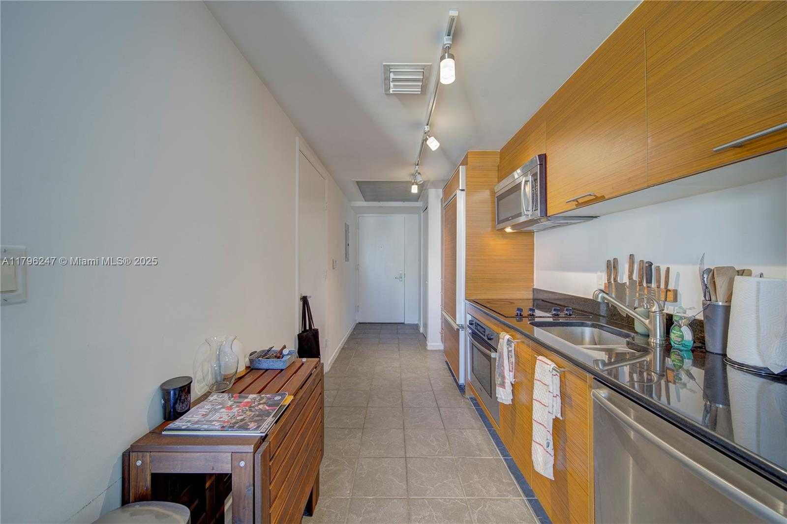 Small Image of 50 BISCAYNE BLVD #1903, Miami Number 7