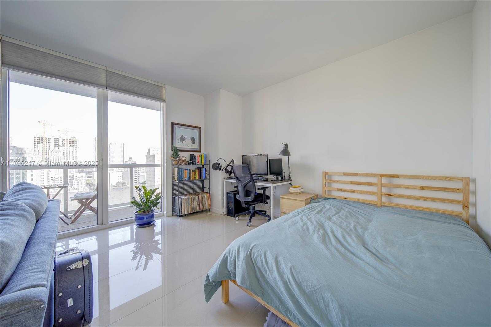 Small Image of 50 BISCAYNE BLVD #1903, Miami Number 9