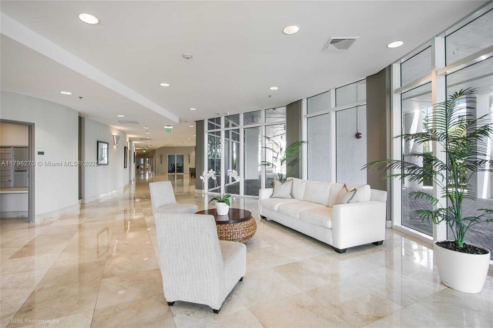 Small Image of 6515 COLLINS AVE #1710, Miami Beach Number 14