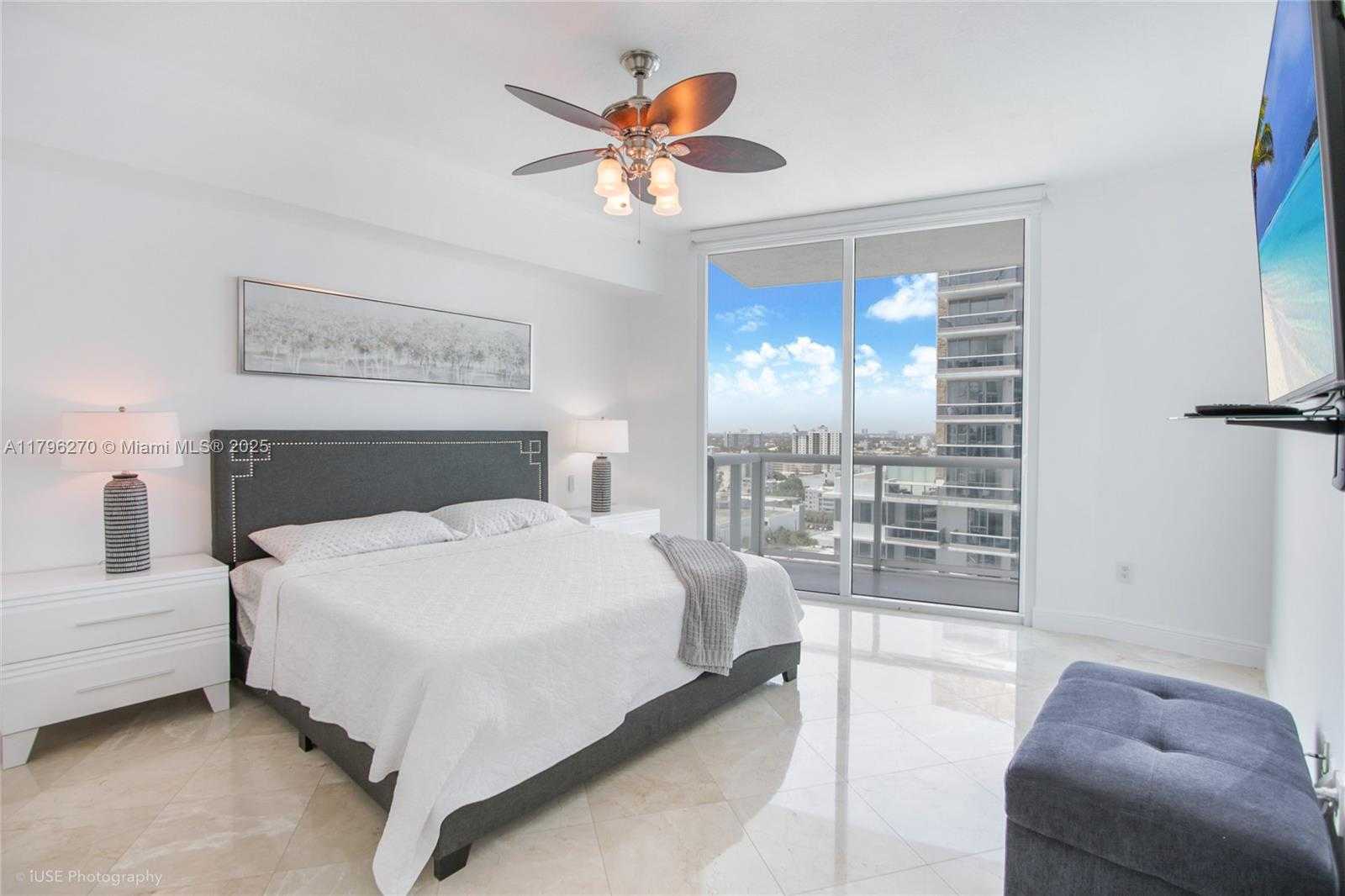Small Image of 6515 COLLINS AVE #1710, Miami Beach Number 5