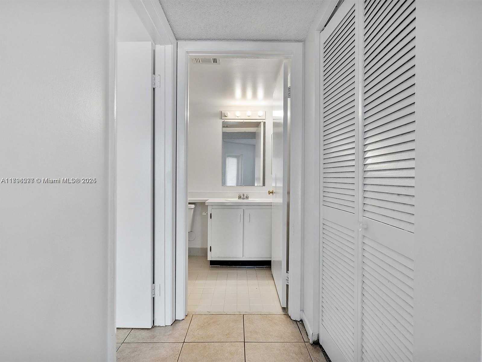 Small Image of 620 SOUTH PARK RD #16-2, Hollywood Number 12