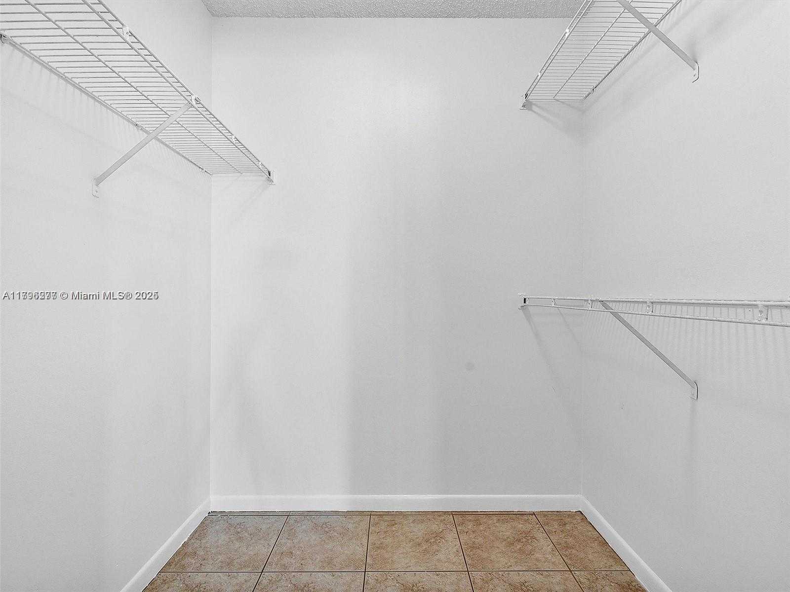 Small Image of 620 SOUTH PARK RD #16-2, Hollywood Number 8