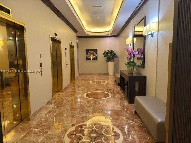 Small Image of 3610 YACHT CLUB DR #410, Aventura Number 35