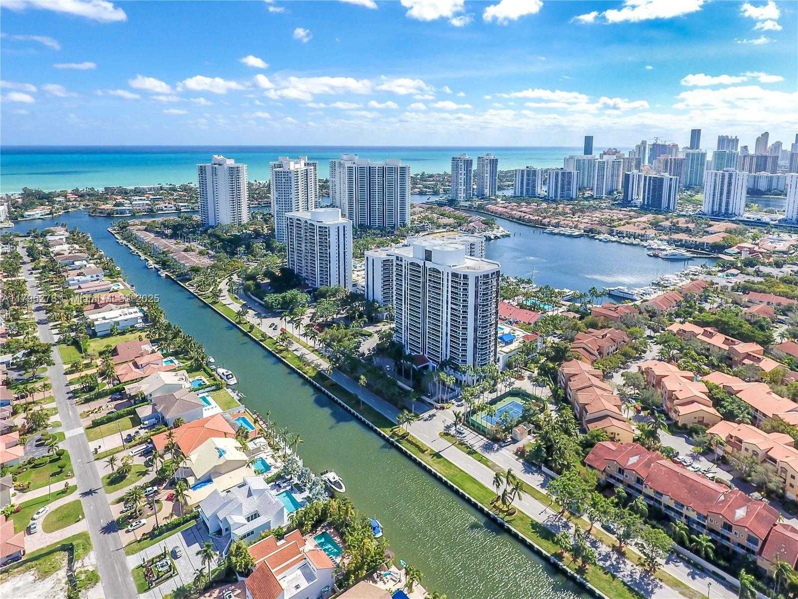 Small Image of 3610 YACHT CLUB DR #410, Aventura Number 4