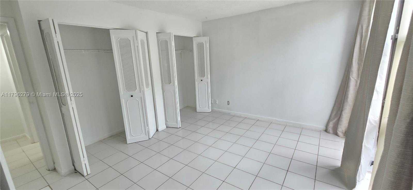 Small Image of 16919 #421, Sunny Isles Beach Number 14