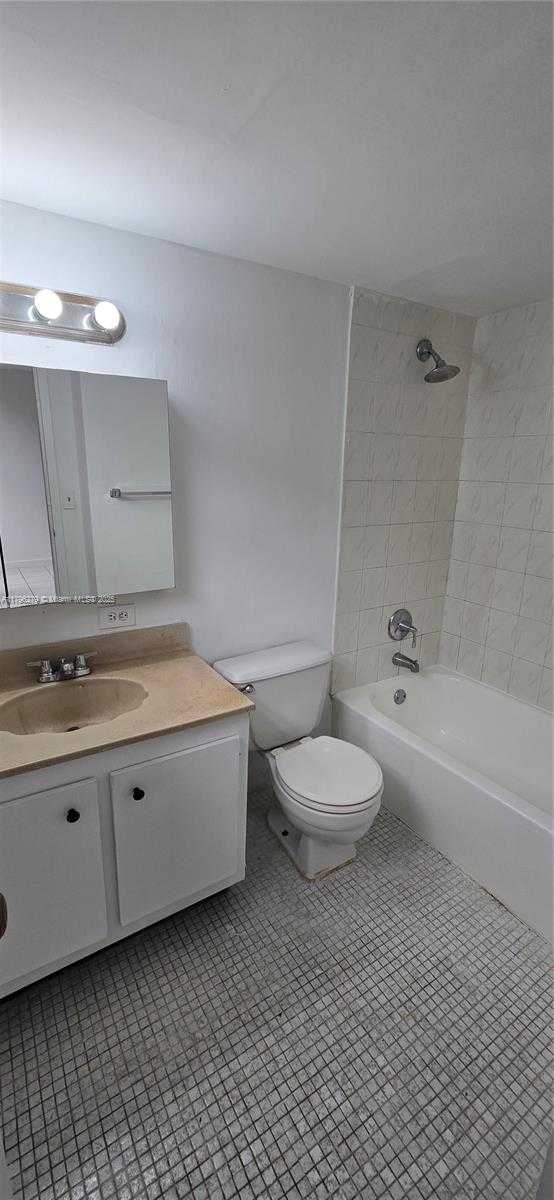 Small Image of 16919 #421, Sunny Isles Beach Number 17