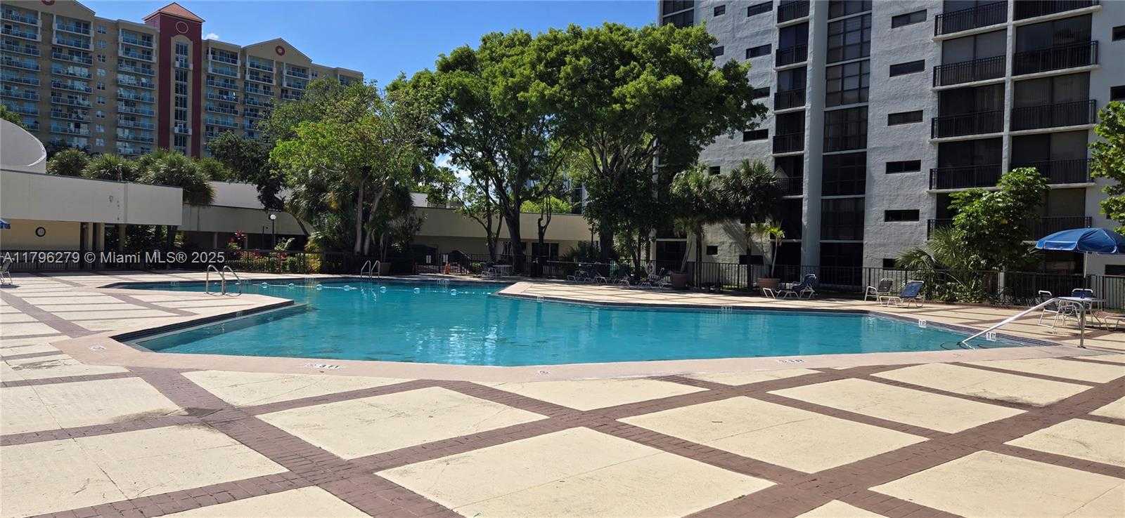 Small Image of 16919 #421, Sunny Isles Beach Number 26