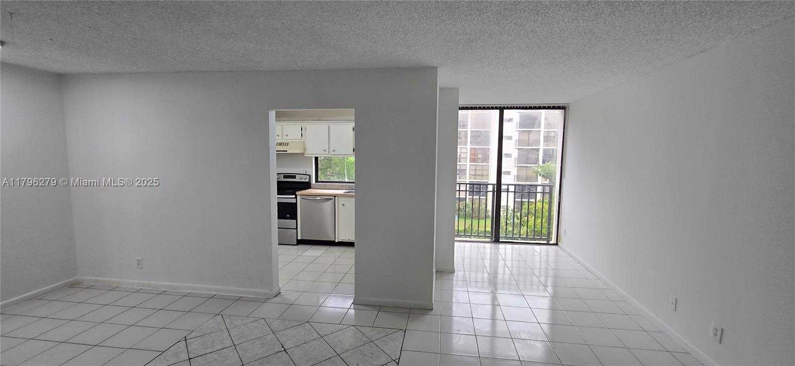 Small Image of 16919 #421, Sunny Isles Beach Number 3