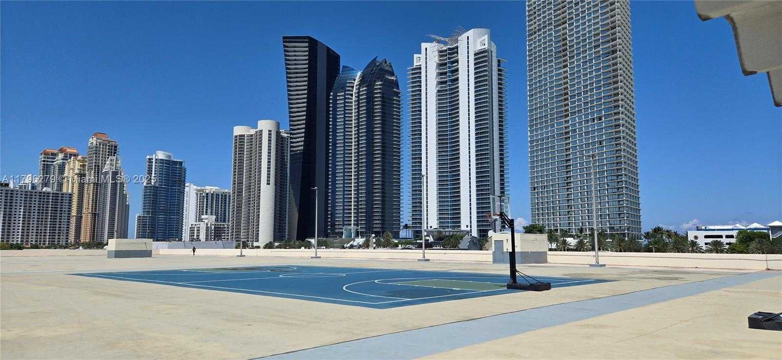 Small Image of Sunny Isles Beach Number 33