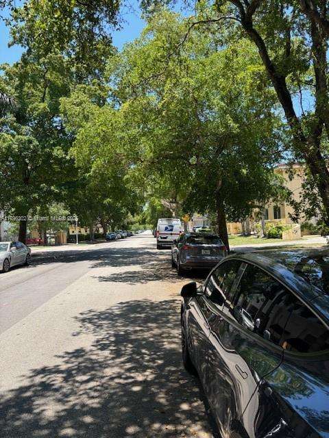 Small Image of 50 MENORES AVE #808, Coral Gables Number 11