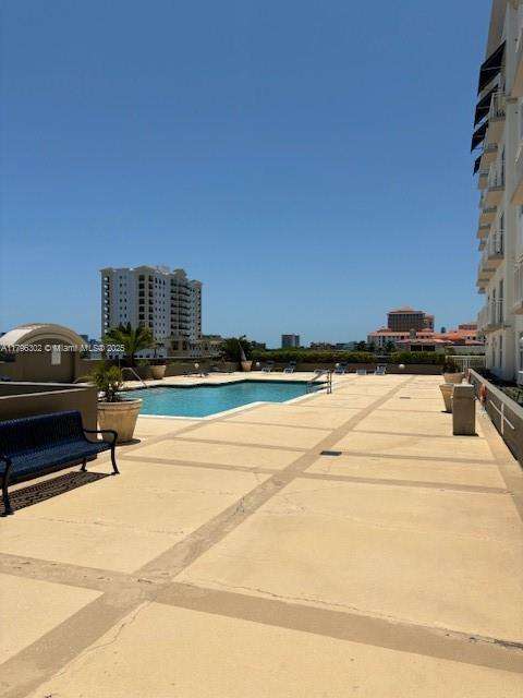 Small Image of 50 MENORES AVE #808, Coral Gables Number 4