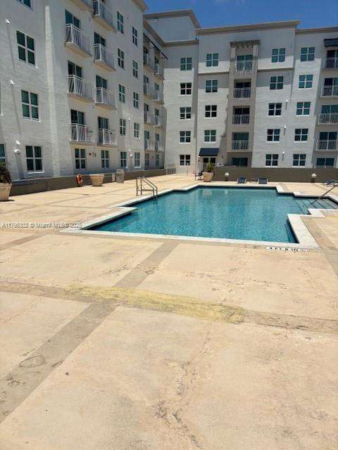Small Image of 50 MENORES AVE #808, Coral Gables Number 5