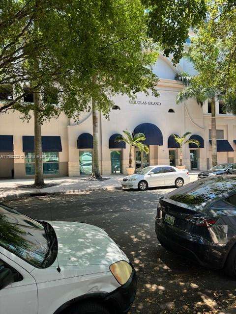 Small Image of 50 MENORES AVE #808, Coral Gables Number 9