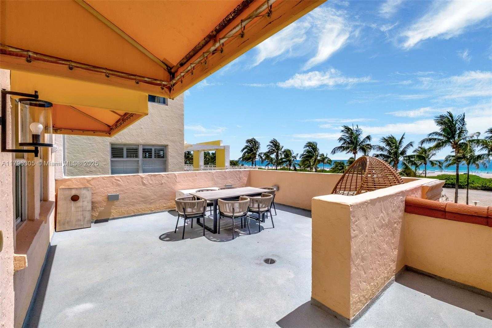 Small Image of 834 OCEAN DR #402, Miami Beach Number 21