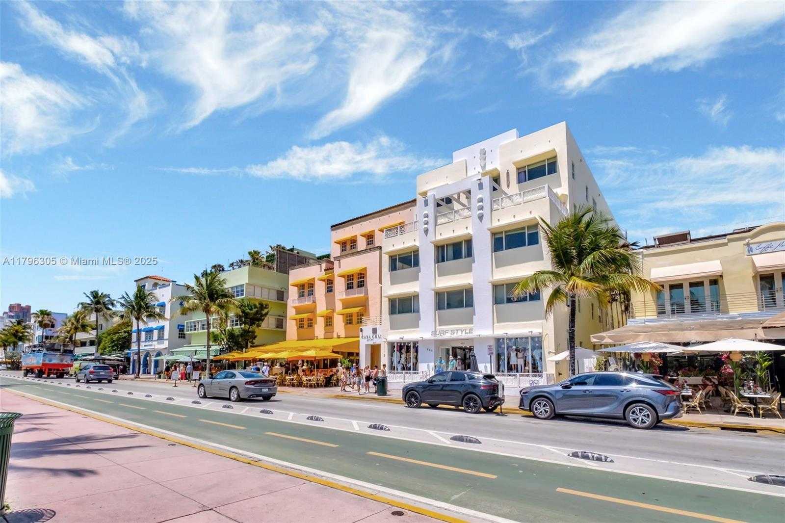 Small Image of 834 OCEAN DR #402, Miami Beach Number 23