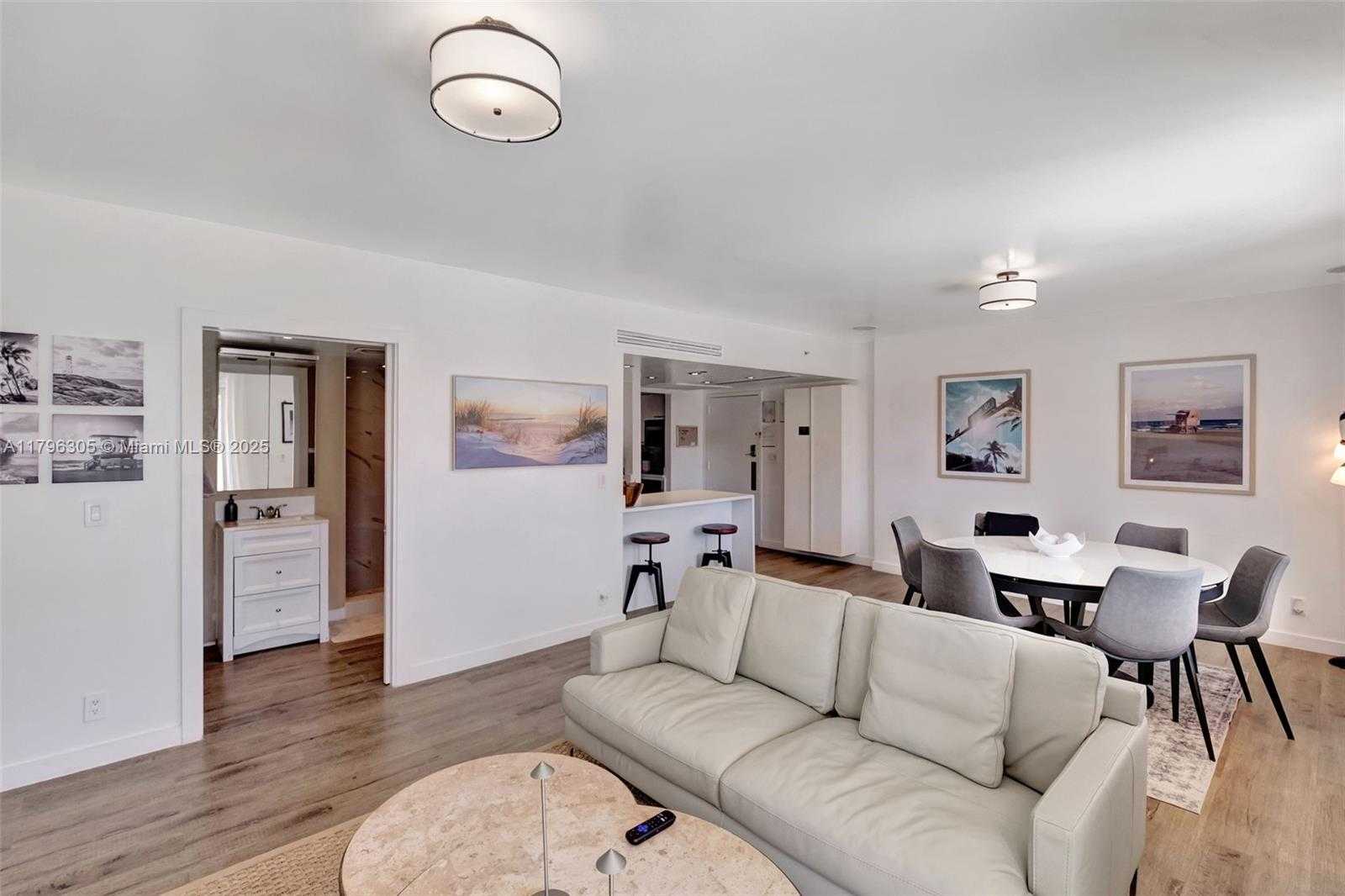Small Image of 834 OCEAN DR #402, Miami Beach Number 5