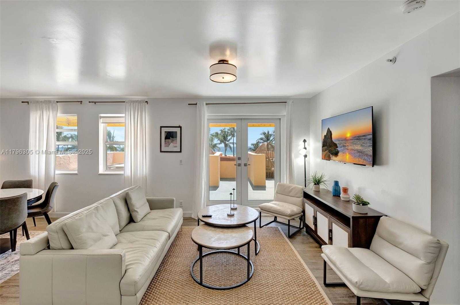 Small Image of 834 OCEAN DR #402, Miami Beach Number 6
