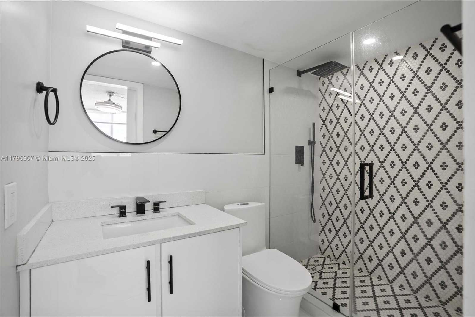 Small Image of 6969 COLLINS AVE #707, Miami Beach Number 17