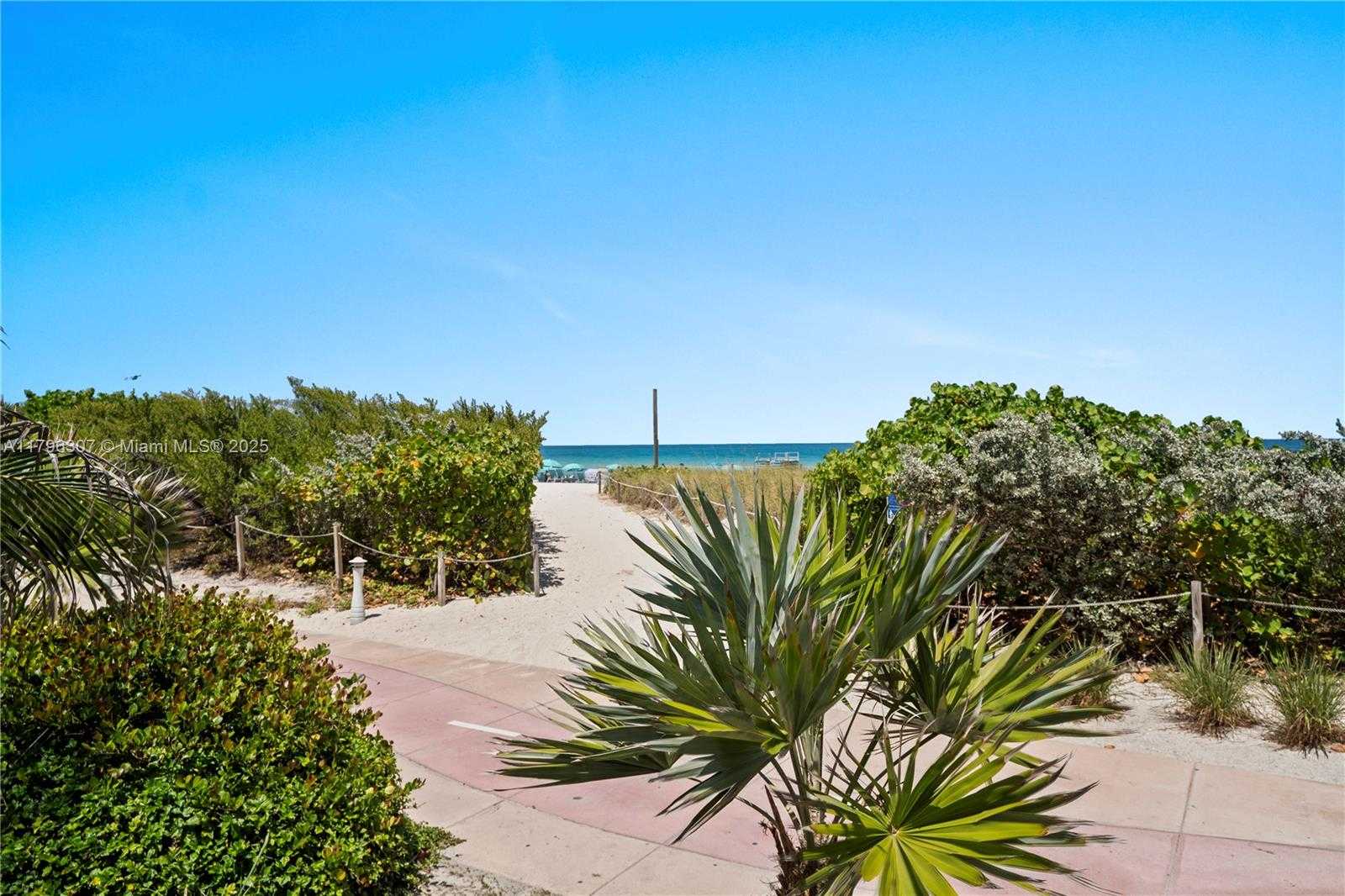 Small Image of 6969 COLLINS AVE #707, Miami Beach Number 19