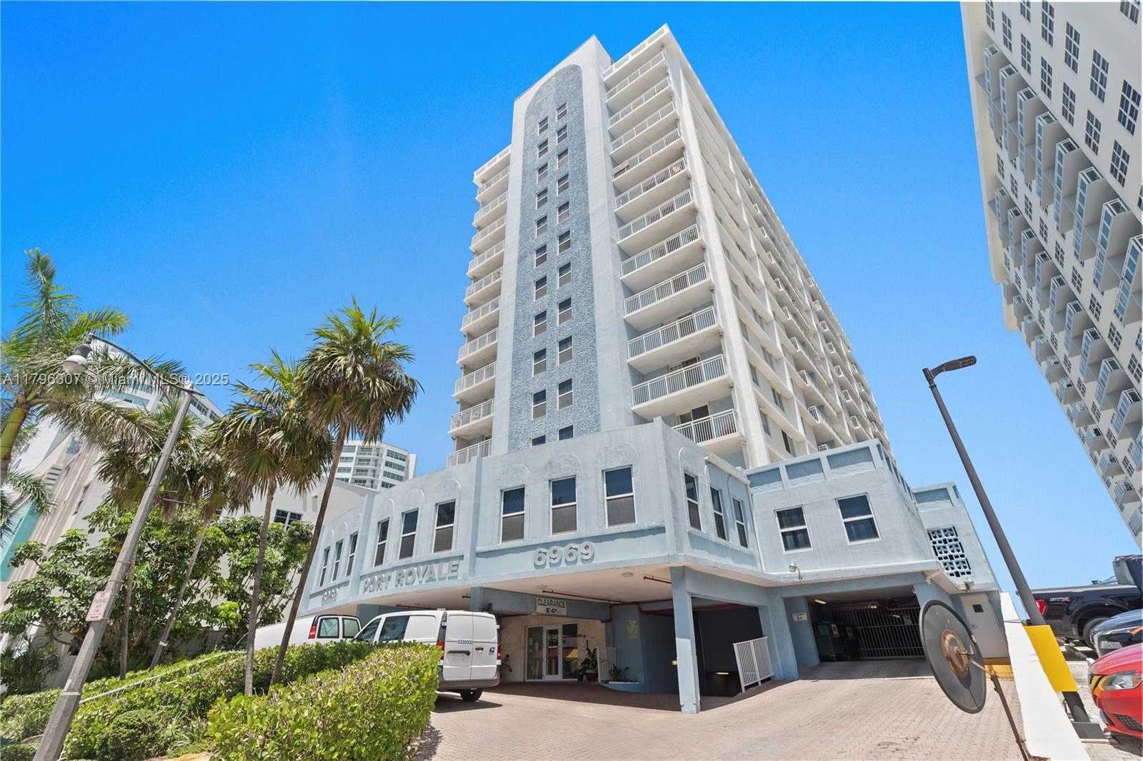 Small Image of 6969 COLLINS AVE #707, Miami Beach Number 3