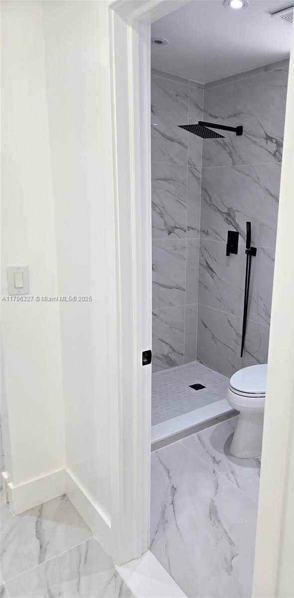 Small Image of 987 NORTH EAST 145TH ST, North Miami Number 45