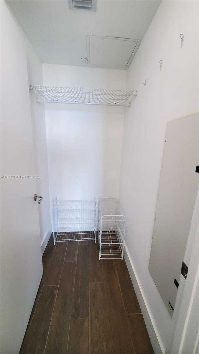 Small Image of 460 NORTH EAST 28TH ST #802, Miami Number 17