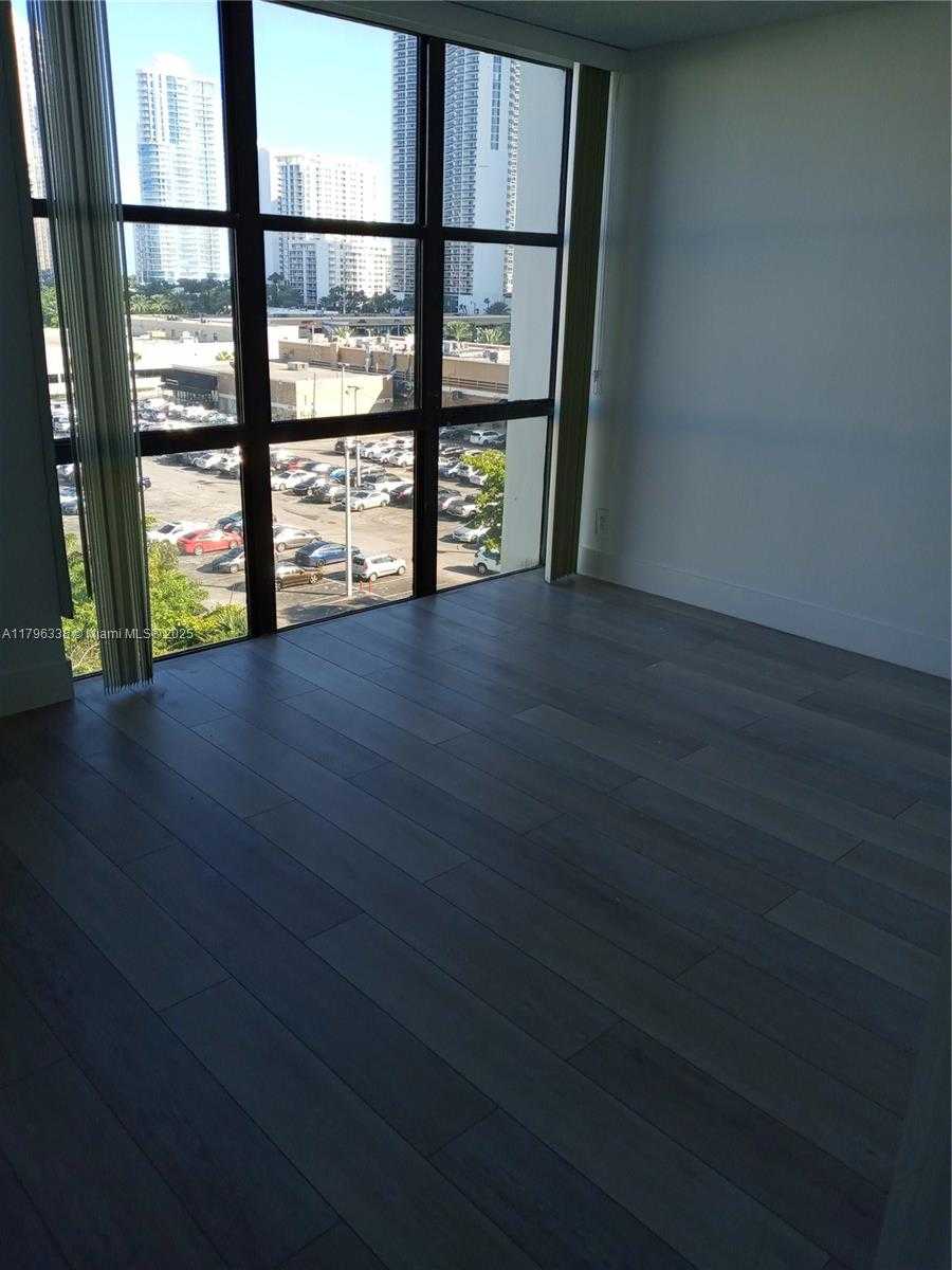Small Image of 17021 NORTH BAY RD #714, Sunny Isles Beach Number 14