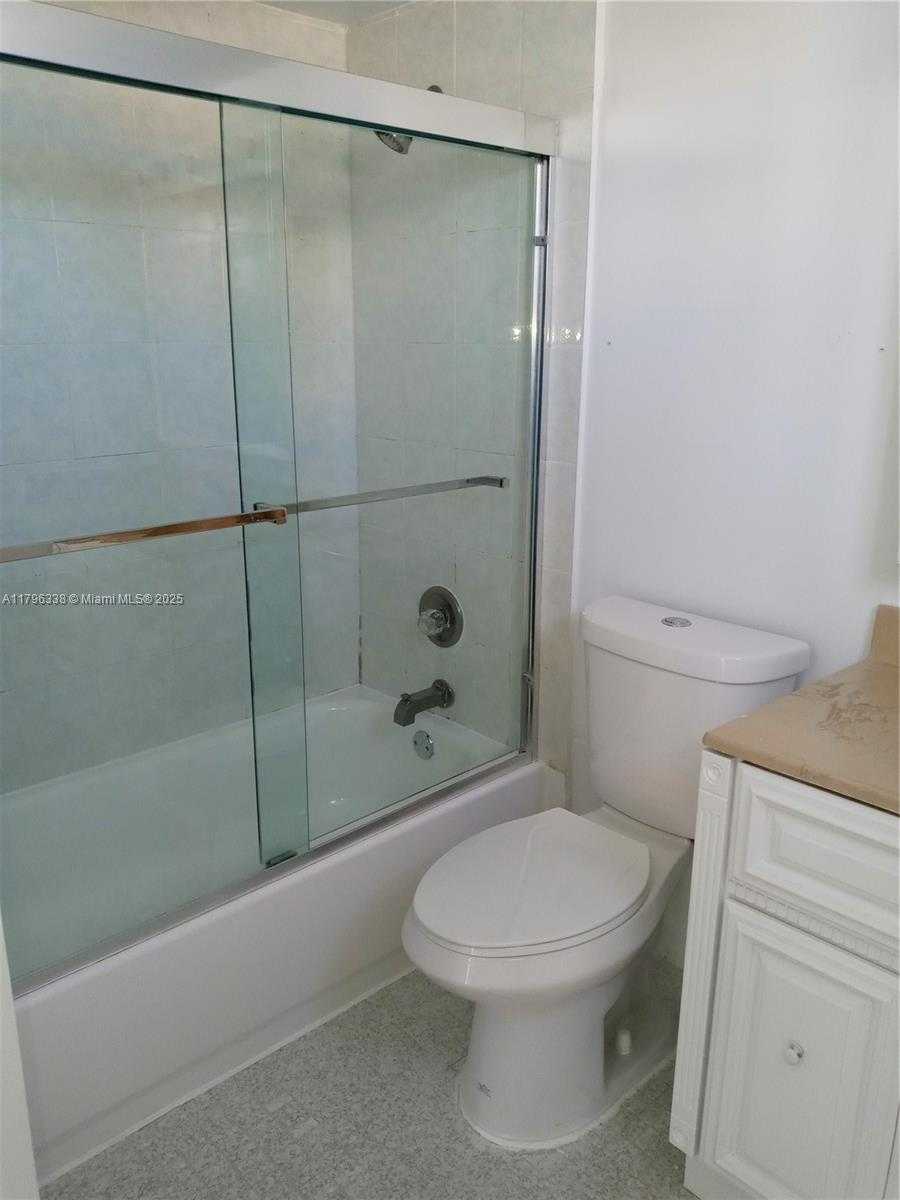 Small Image of 17021 NORTH BAY RD #714, Sunny Isles Beach Number 17
