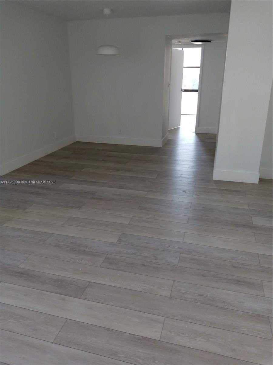 Small Image of 17021 NORTH BAY RD #714, Sunny Isles Beach Number 9