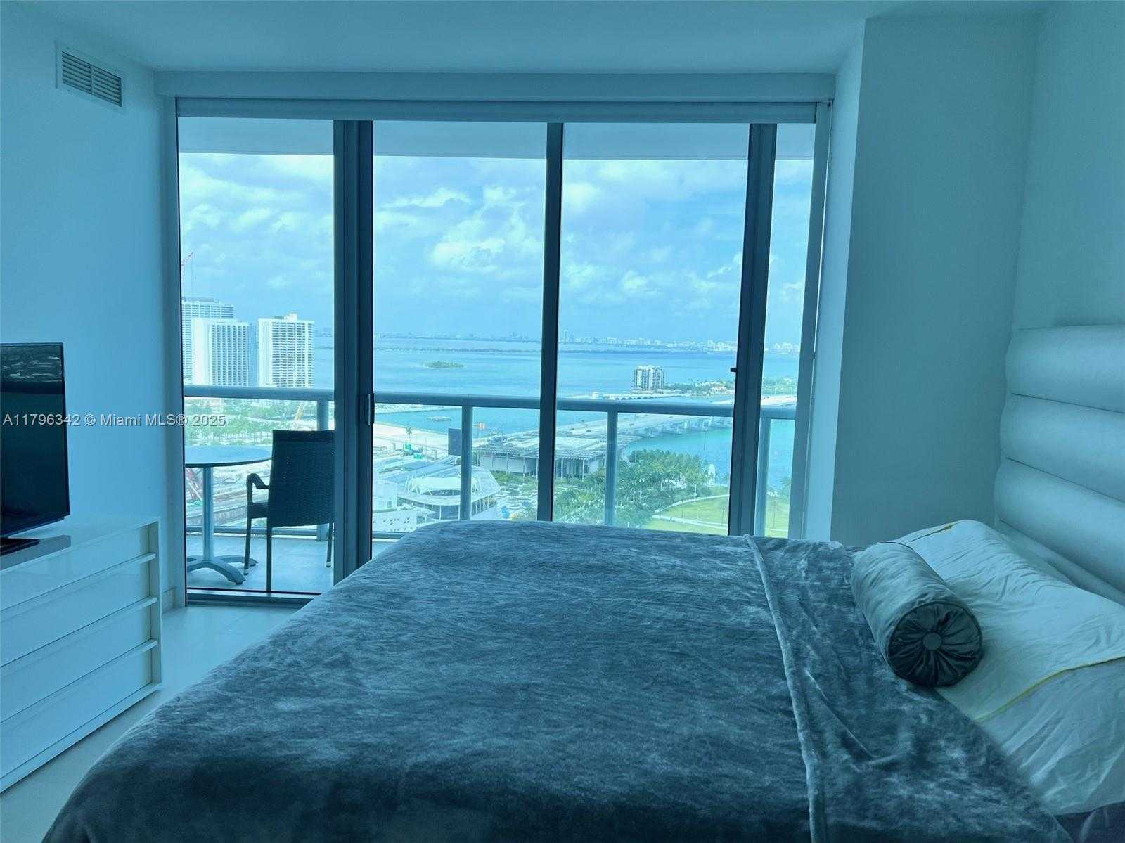 Small Image of 888 BISCAYNE BLVD #2911, Miami Number 10