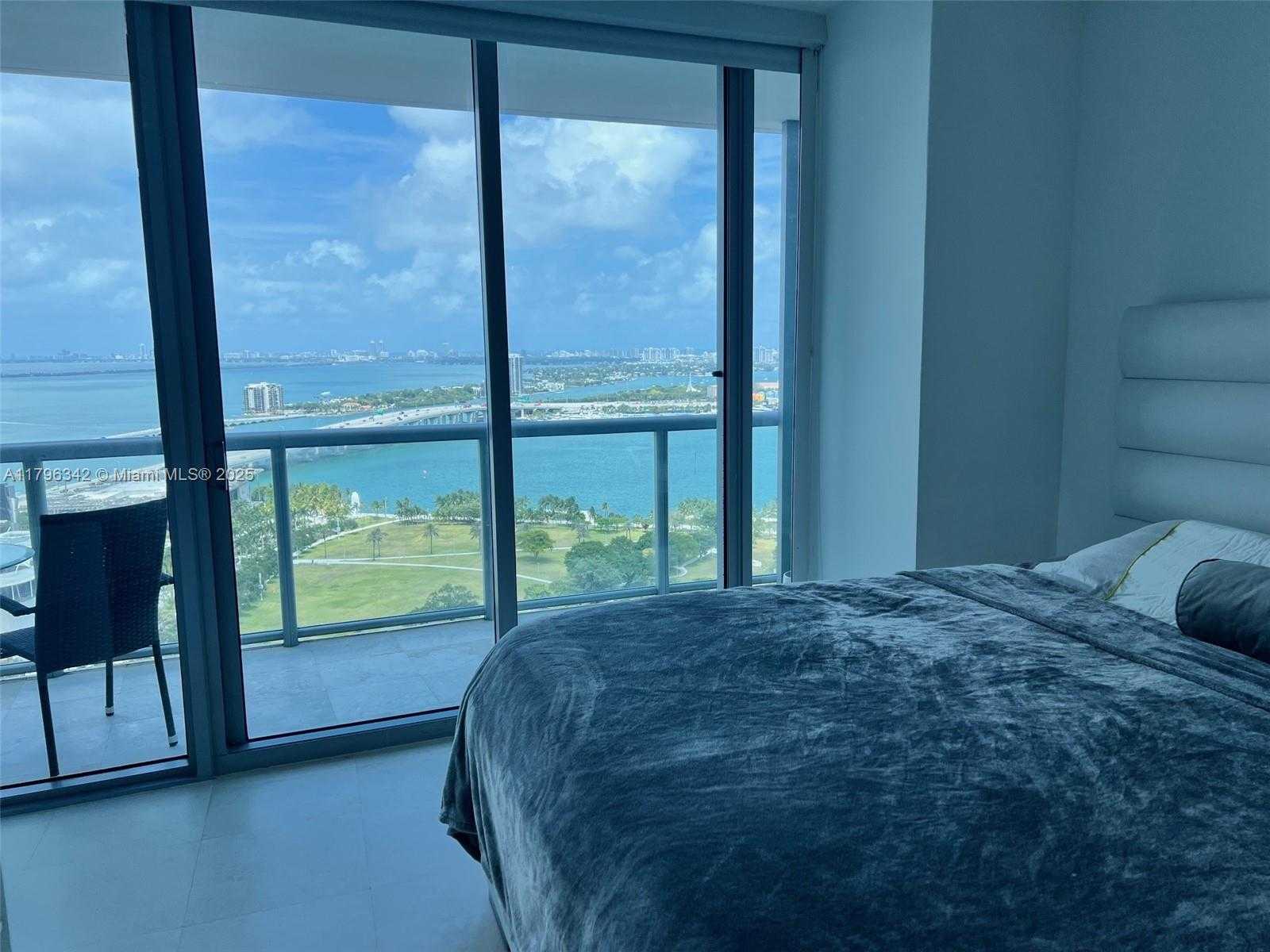 Small Image of 888 BISCAYNE BLVD #2911, Miami Number 11