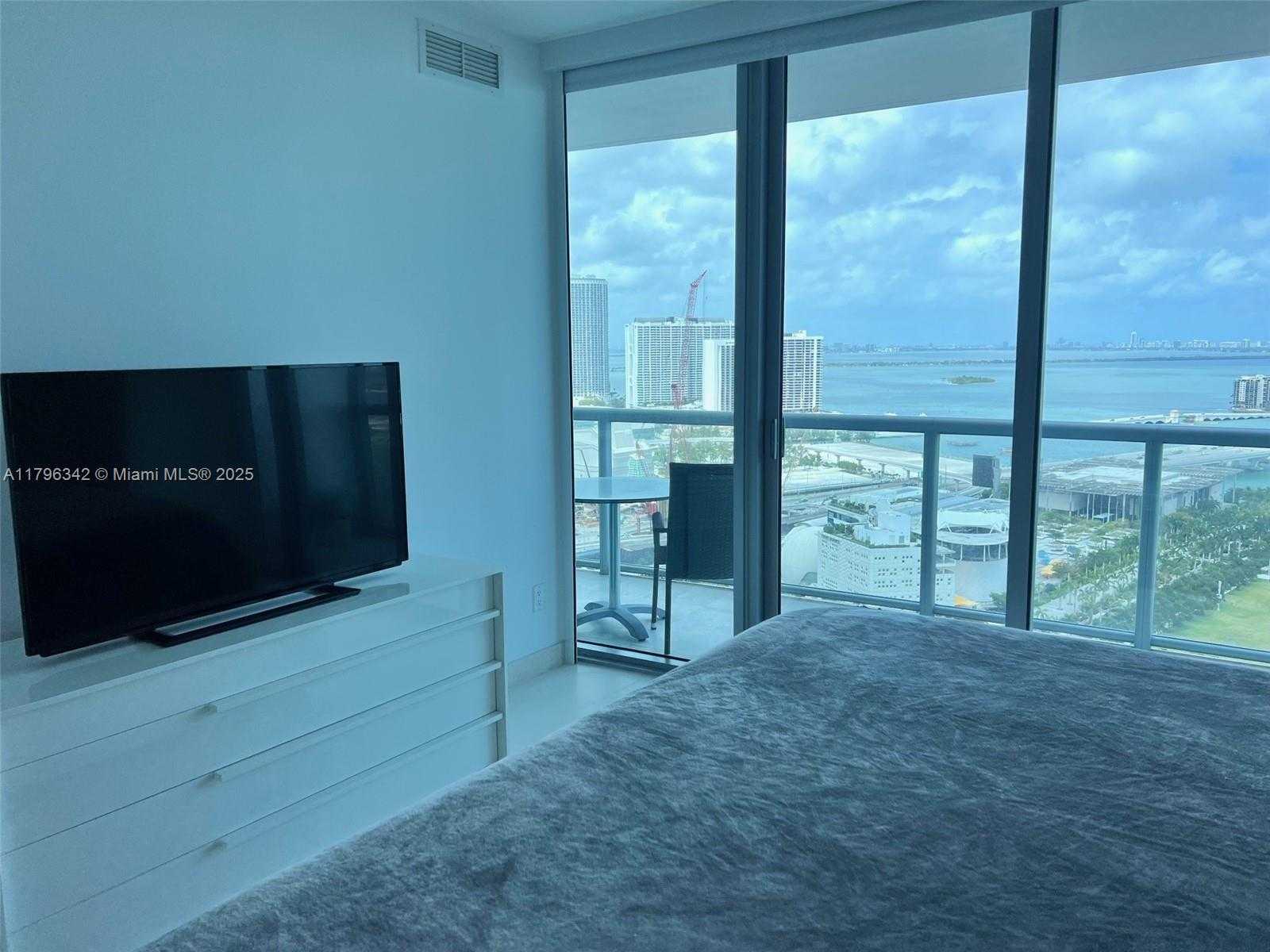 Small Image of 888 BISCAYNE BLVD #2911, Miami Number 14