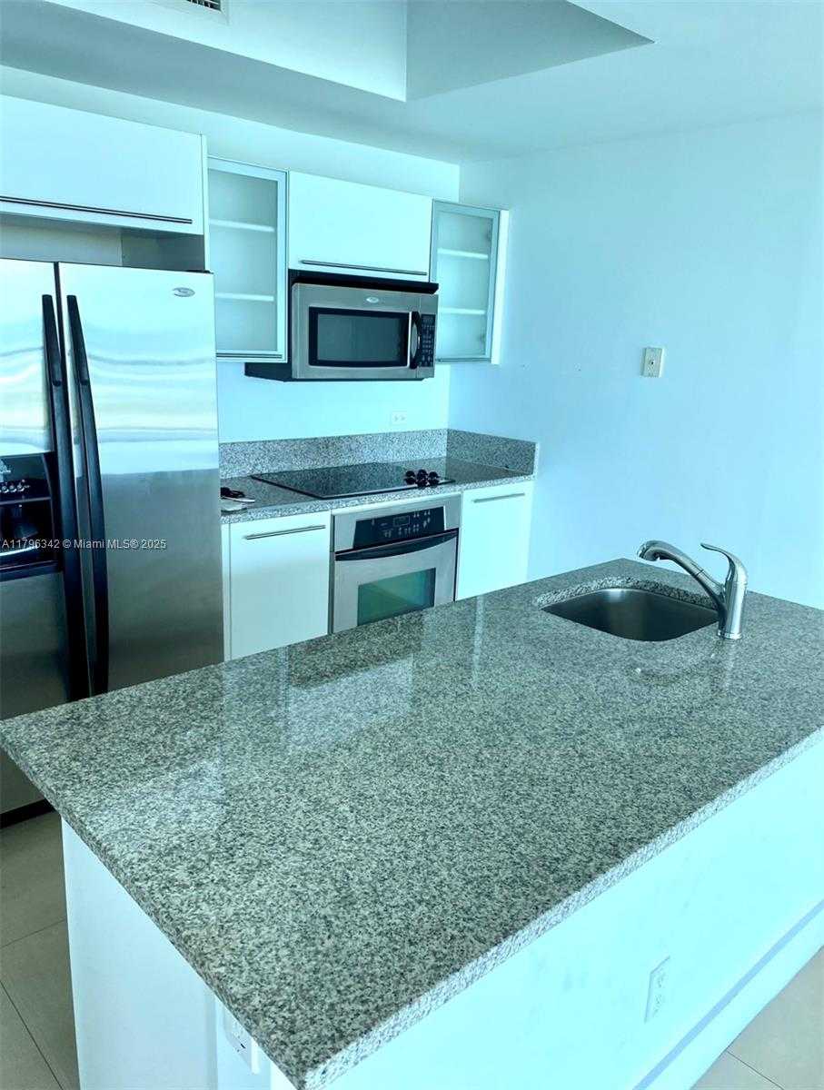 Small Image of 888 BISCAYNE BLVD #2911, Miami Number 16