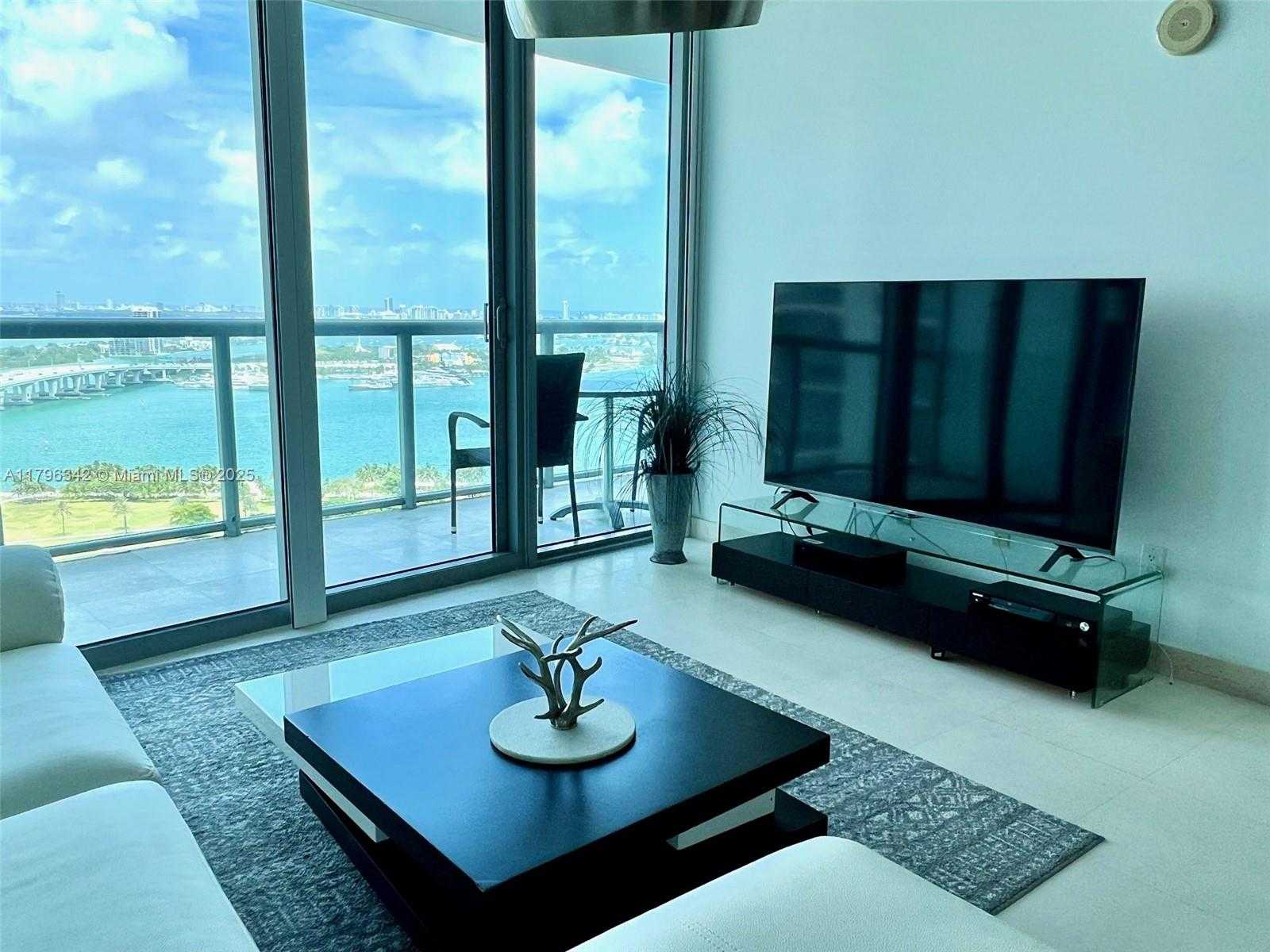 Small Image of 888 BISCAYNE BLVD #2911, Miami Number 6
