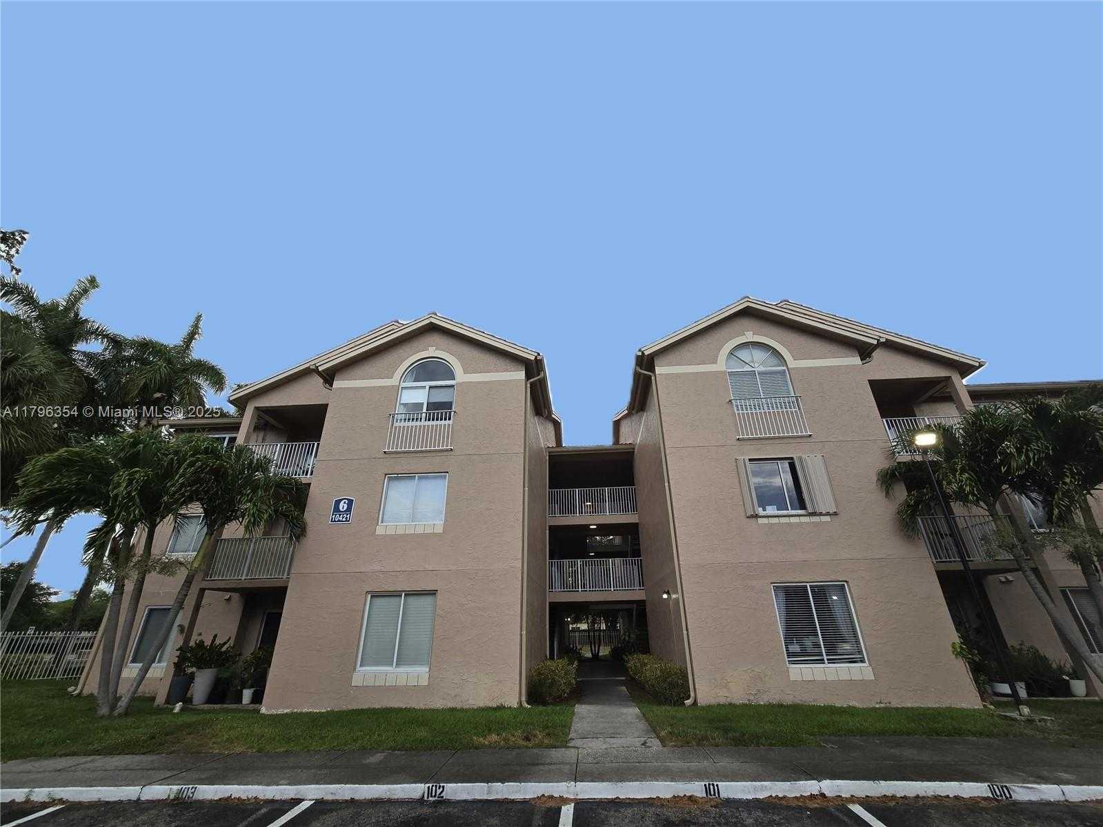 Small Image of 10421 SOUTH WEST 157TH PL #104, Miami Number 2