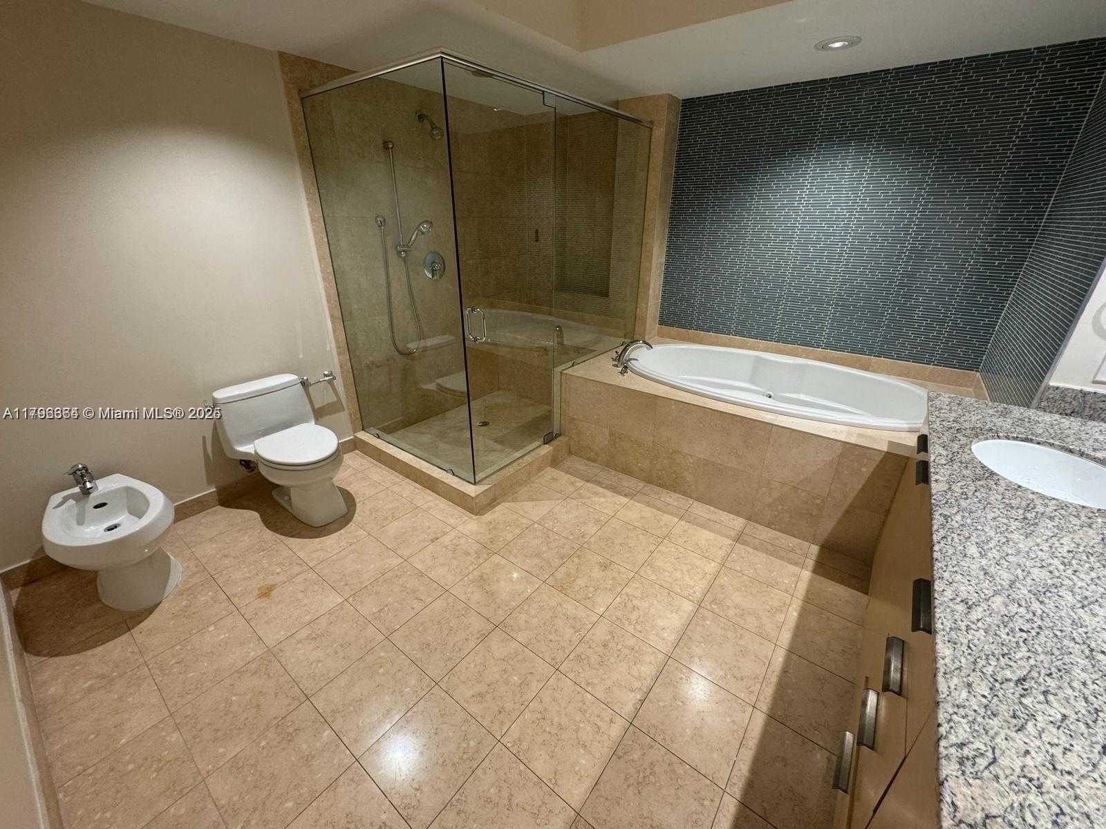 Small Image of 1800 SOUTH OCEAN DR #3603, Hallandale Beach Number 14