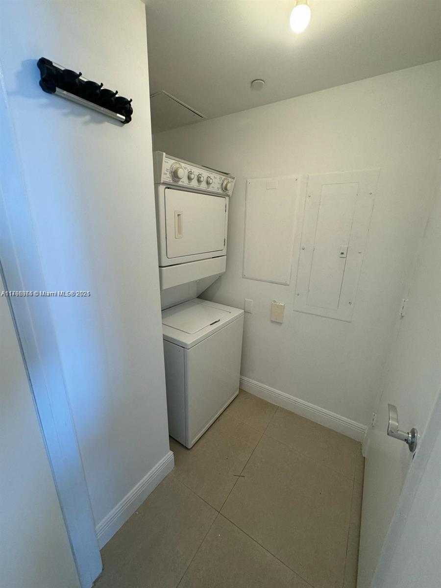 Small Image of 1800 SOUTH OCEAN DR #3603, Hallandale Beach Number 9