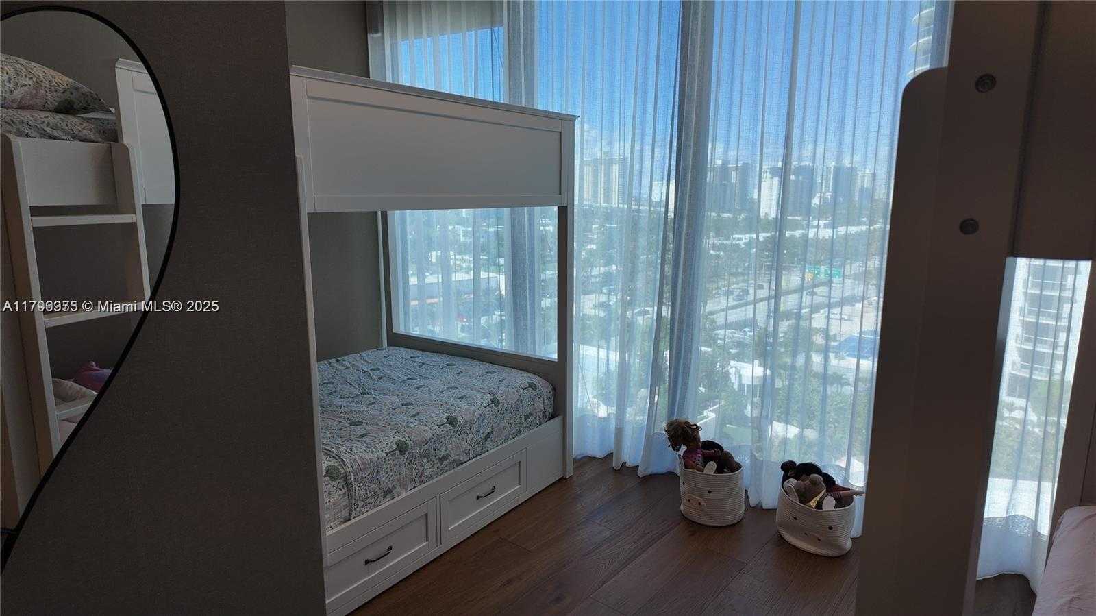 Small Image of 18555 COLLINS AVE #905, Sunny Isles Beach Number 14