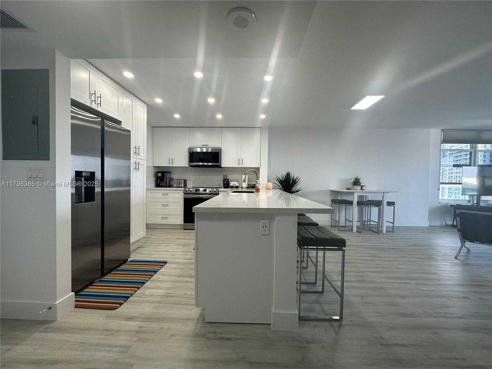 Small Image of 3800 SOUTH OCEAN DR #1812, Hollywood Number 11
