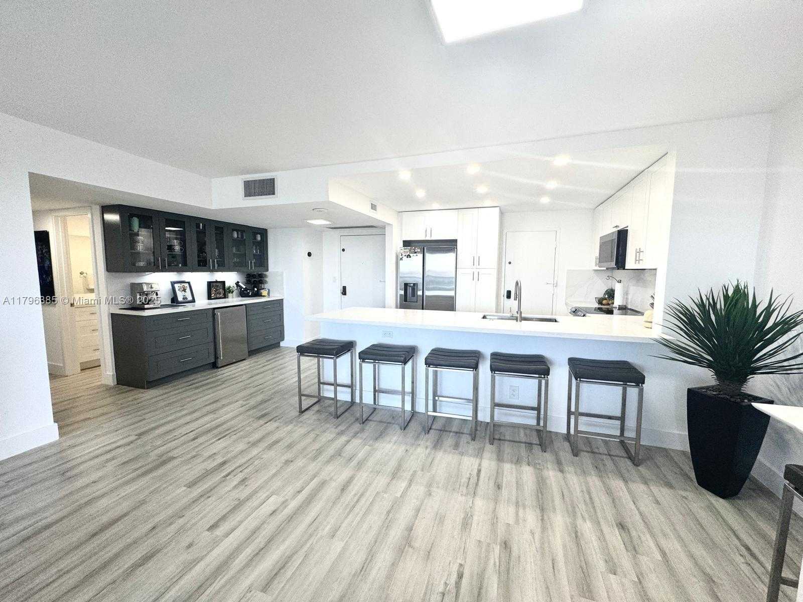 Small Image of 3800 SOUTH OCEAN DR #1812, Hollywood Number 13
