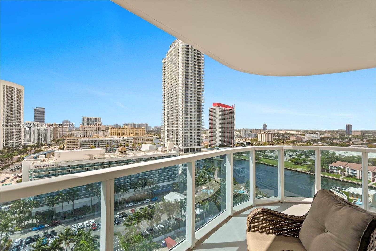 Small Image of 3800 SOUTH OCEAN DR #1812, Hollywood Number 32