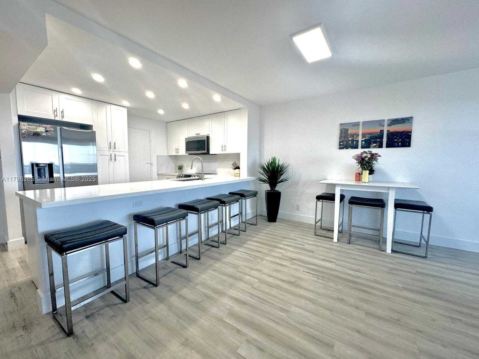 Small Image of 3800 SOUTH OCEAN DR #1812, Hollywood Number 8