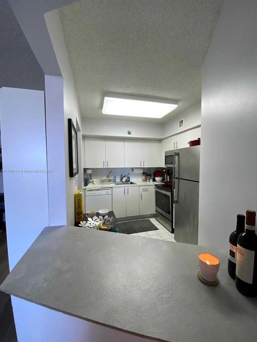 Small Image of 3300 NORTH EAST 191 ST #816, Aventura Number 12